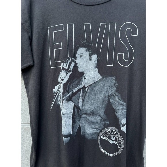 Daydreamer Sun Records X Elvis Merch Graphic Band Tee Black Xsmall NWOT - Picture 2 of 14
